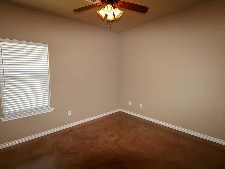 3125 Silver Saddle Dr — Photo 17
