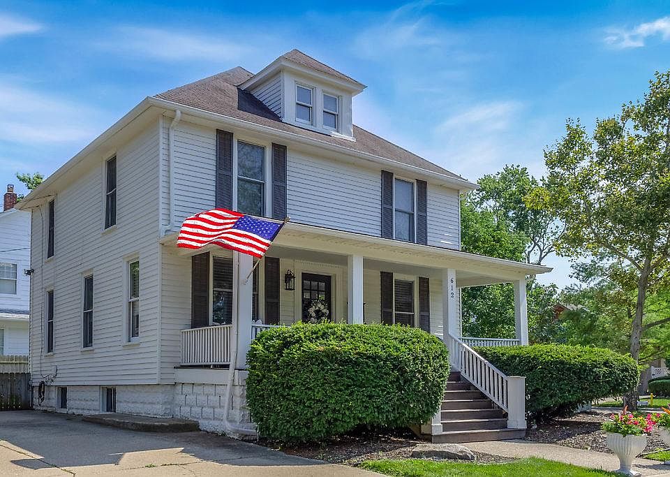 1st image of 612 George St