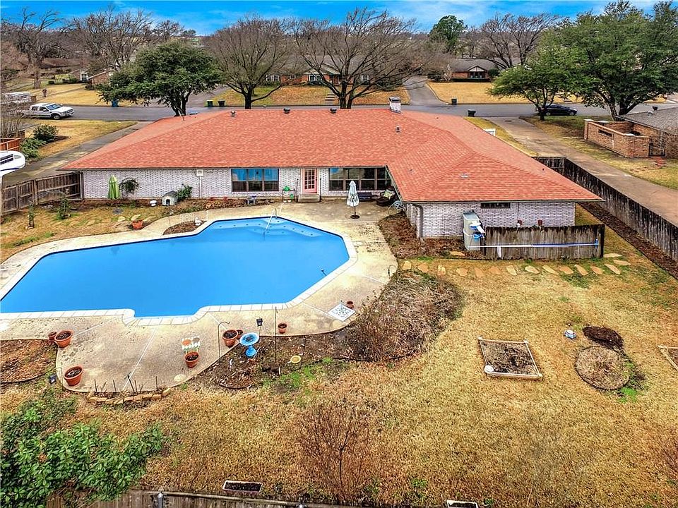 1st image of 2311 San Miguel St
