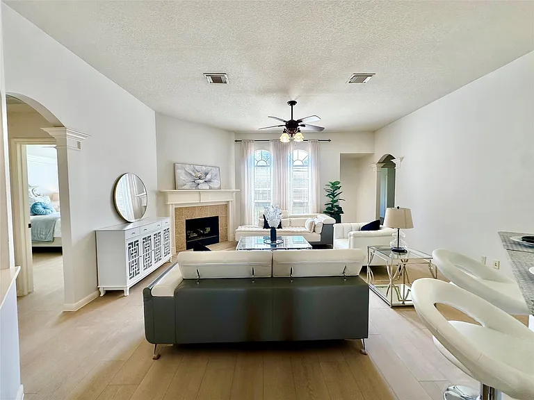 5822 Carta Valley Ln — Photo 2