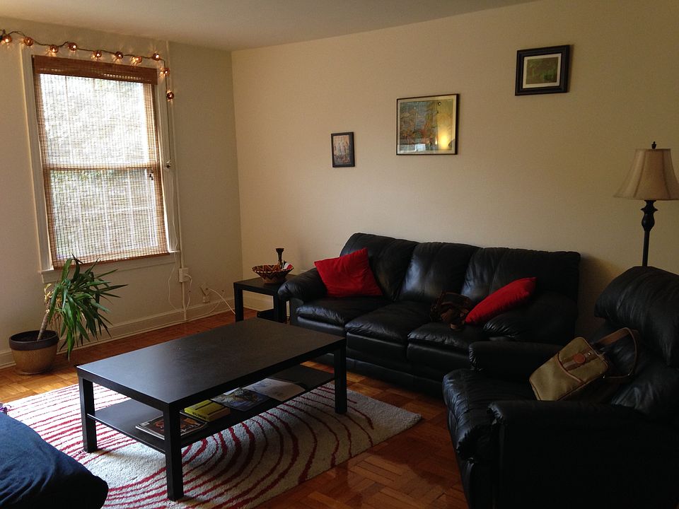 Living room (pic #2)