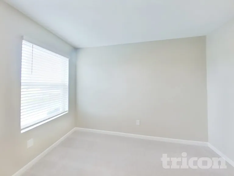 2873 Grand Finale St — Photo 10