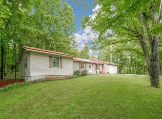 3035 N Lakola Rd, Leroy, MI 49655