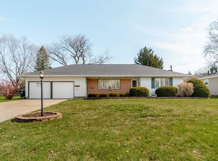 1162 Ridgemont Rd, Waterloo, IA 50701