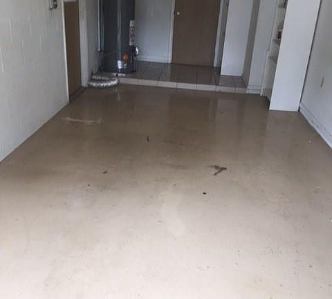 3rd image of 212 Sandy Ln