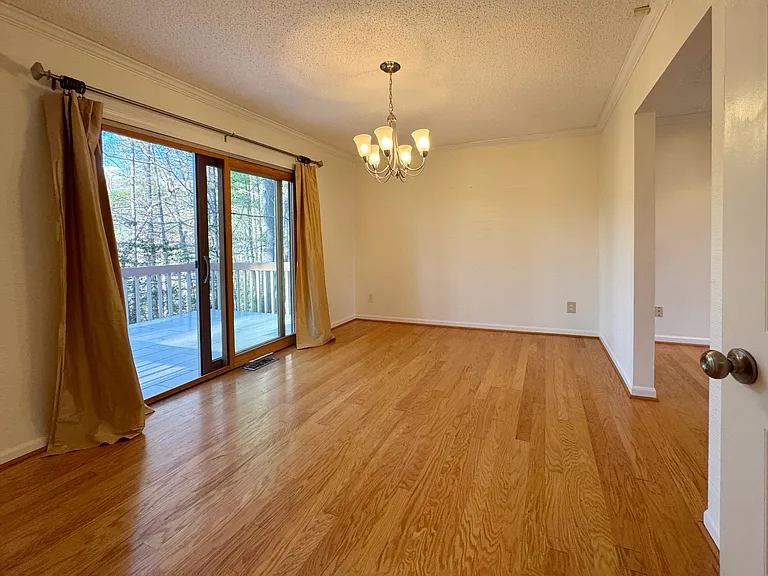 7 Gardenwood Ln — Photo 7