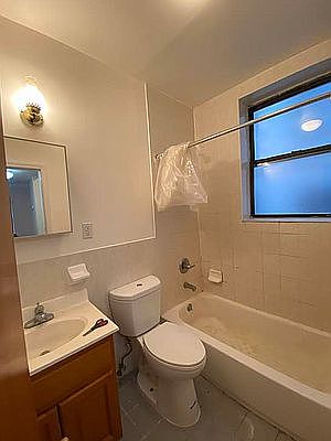 4th image of 330 E 15th St #13A