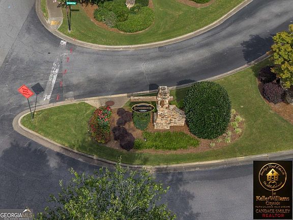 3rd image of 256 Ennisbrook Dr SE