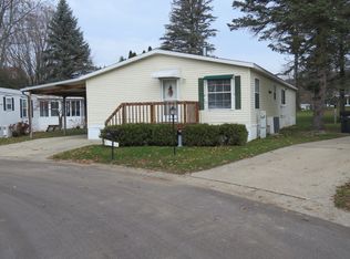 5374 Little Wren Ct NE, Belmont, MI 49306
