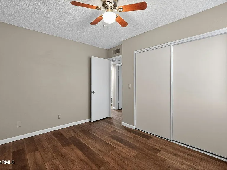 4127 N 74th Ave — Photo 26