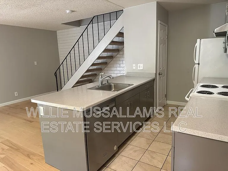 2505 Prescott Rd — Photo 5