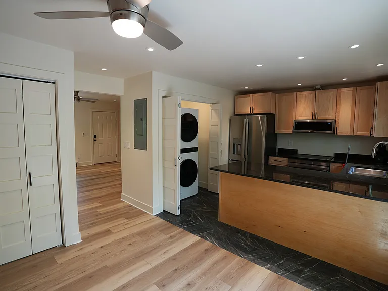 625 Davis Dr #4 — Photo 4