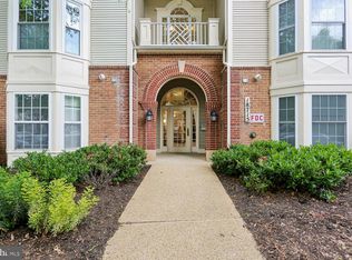18715 Sparkling Water Dr #9-202, Germantown, MD 20874