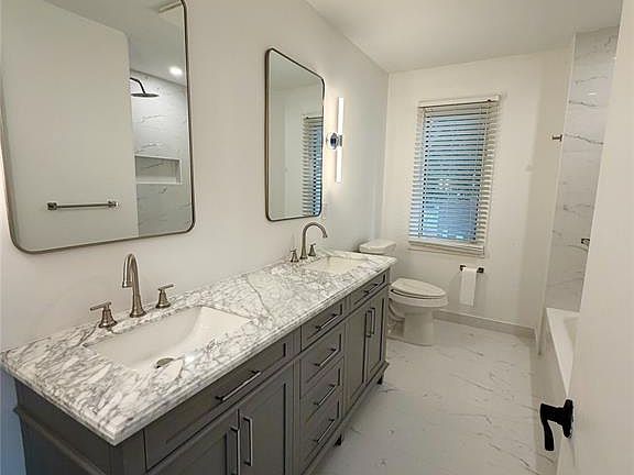 3rd image of 2085 Elkhorn Dr