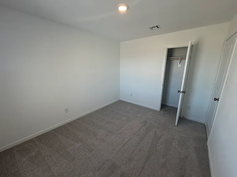 1503 Good Prairie Ave — Photo 24