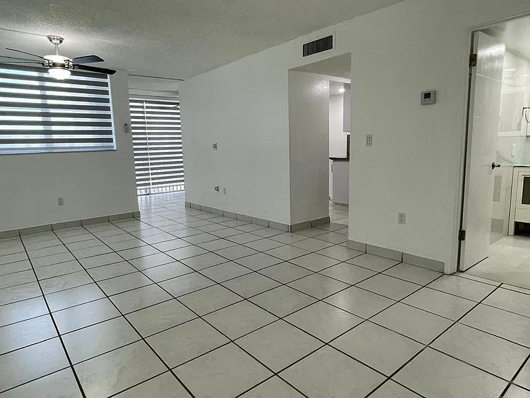 9431 SW 4th St #308 — Photo 11