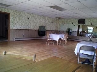 7 Hampden St, Dartmouth, MA 02747