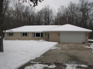 3554 Hickory Hill Rd, Neenah, WI 54956
