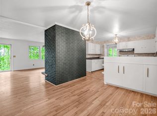 200 Little Wings Mountain Rd, Columbus, NC 28722