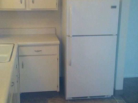 5th image of 3303 Wood Ave APT 25