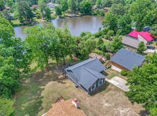 5617 Nix Rd, Fayetteville, NC 28314