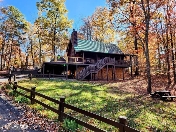 1024 Elm Cir, Pigeon Forge, TN 37876