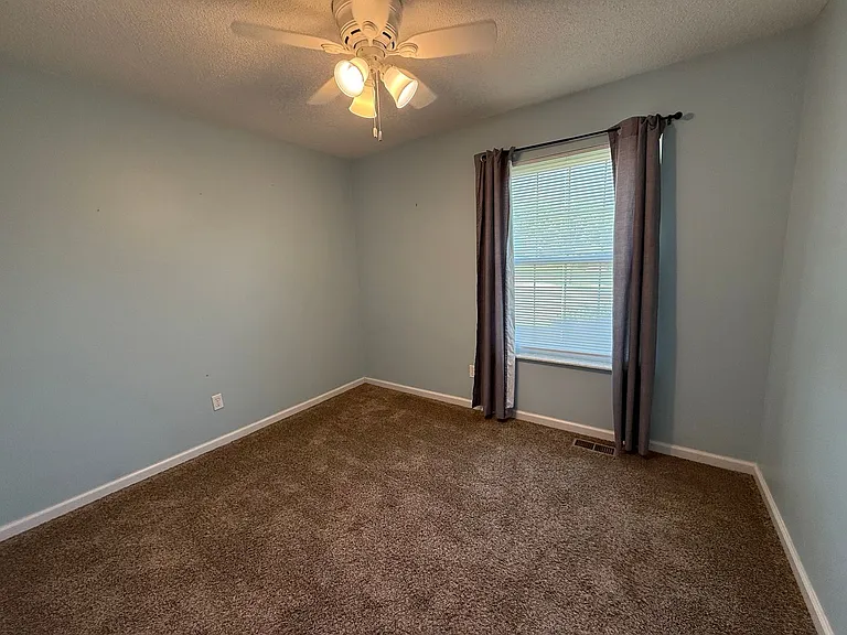 5360 Glencullen Way — Photo 20
