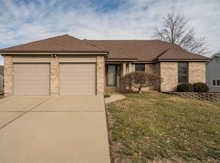 9933 Tesson Creek Estates Dr, Saint Louis, MO 63123