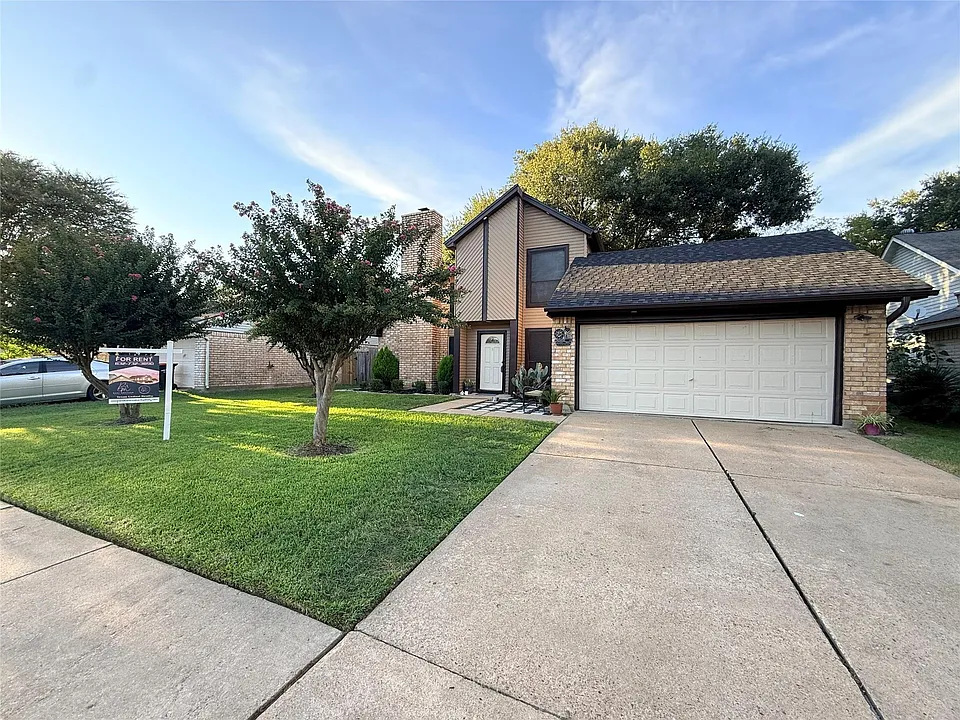 1706 Lacewing Ln