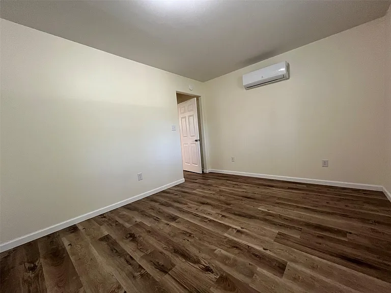 436 Shadywood Dr — Photo 9