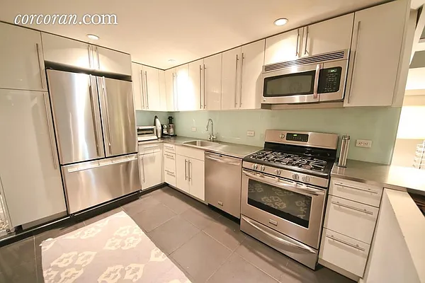 Sold by Corcoran | media 8