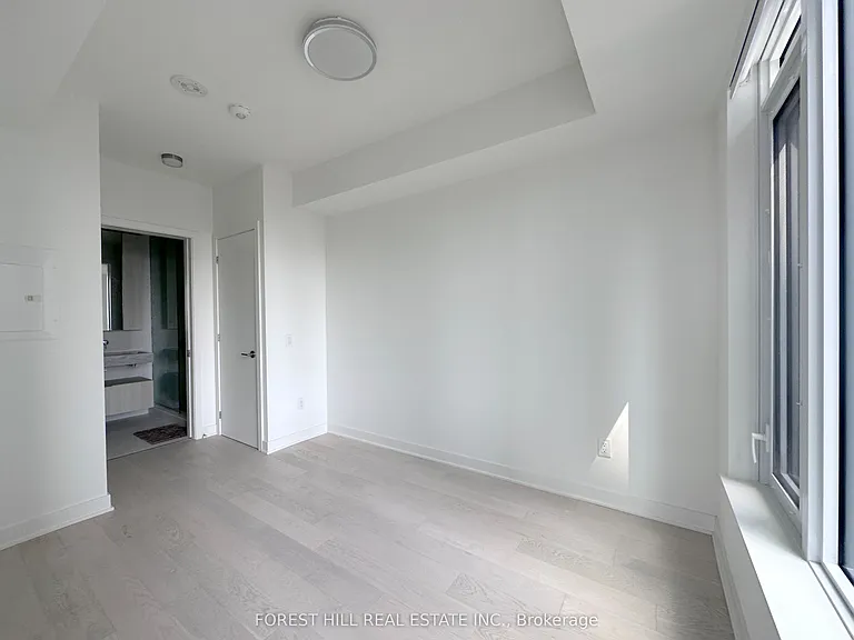 11 Yorkville Ave #3307 — Photo 17