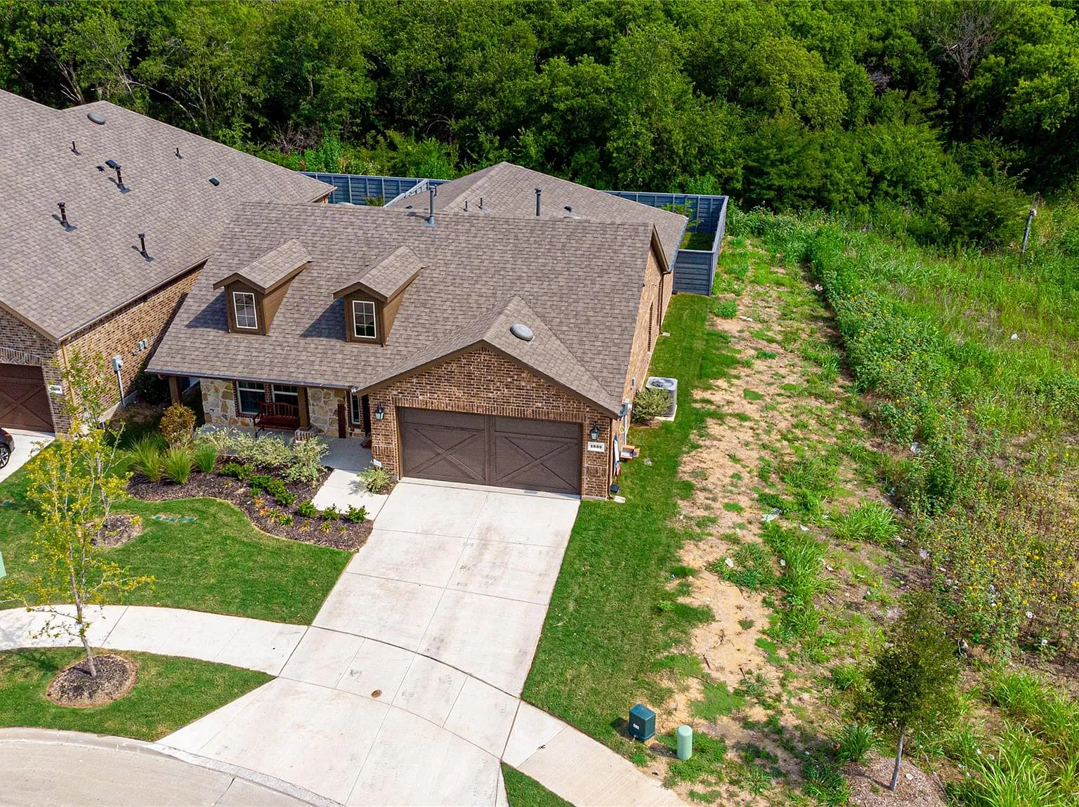 1533 Summit View Ln — Photo 3