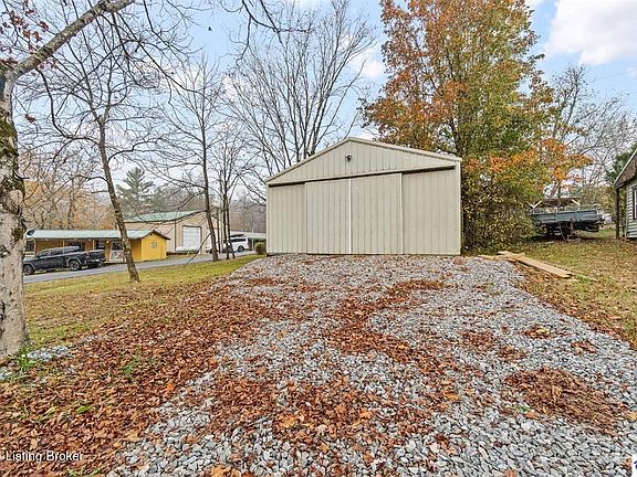 2nd image of 3227 Centerview Rough River Ln