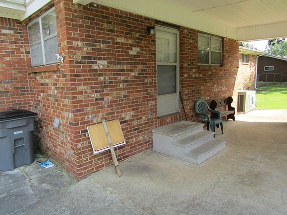 4th image of 19 Julie St