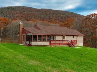 102 Quarry Hill Rd, Millerton, NY 12546