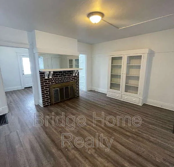 136 S Spring Ave — Photo 13