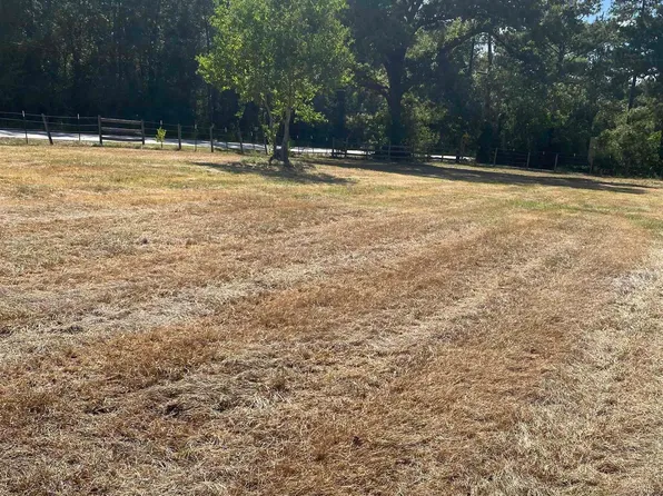 7540 Broussard Rd, Beaumont, TX 77713