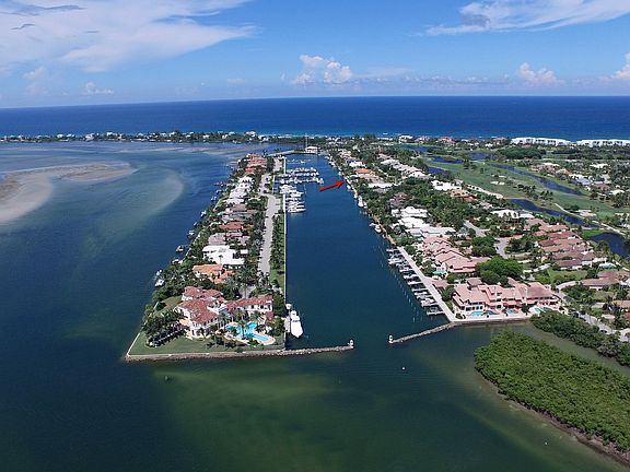 4th image of 6719 SE South Marina Way