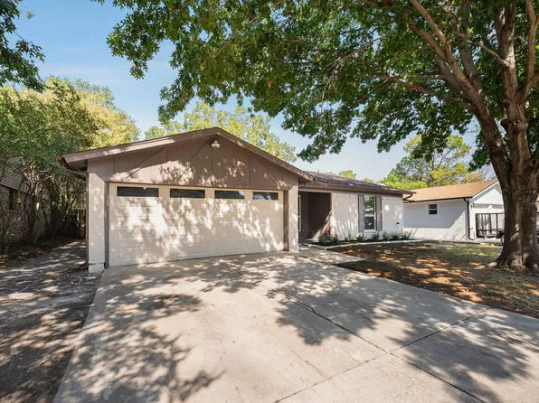 6525 Windrock Dr, Watauga, TX 76148