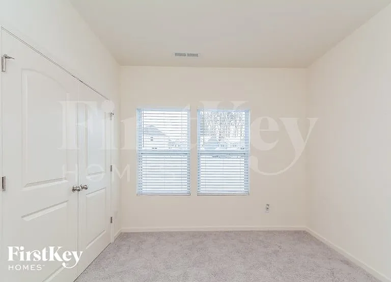 804 Atlantis St — Photo 11