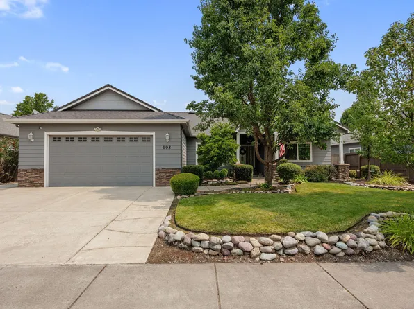 698 Mountain Ave, Central Pt, OR 97502
