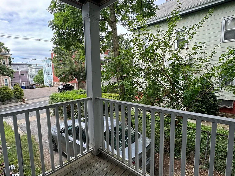 23 Lowell St #2L — Photo 11