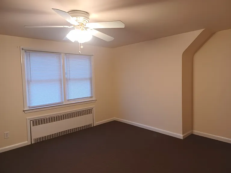 429 Burton Ave #B — Photo 5