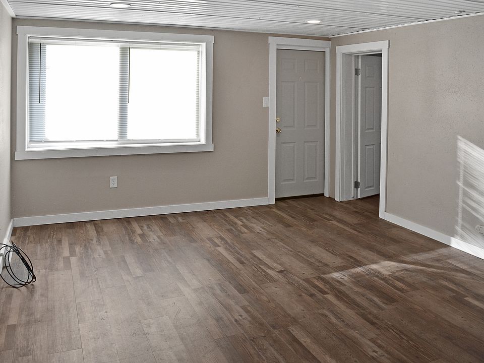 1st image of 1601 5th Ave N #1601