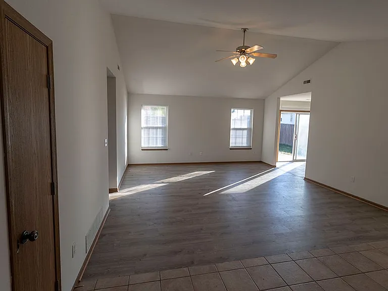 1602 Typhoon Dr — Photo 4