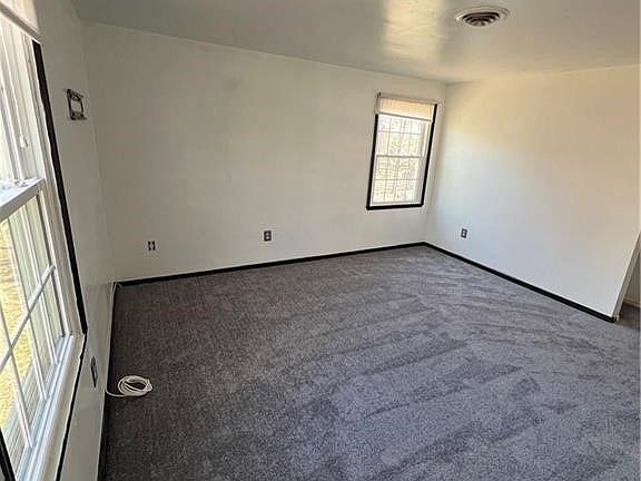 4th image of 11403 Yeomans Dr