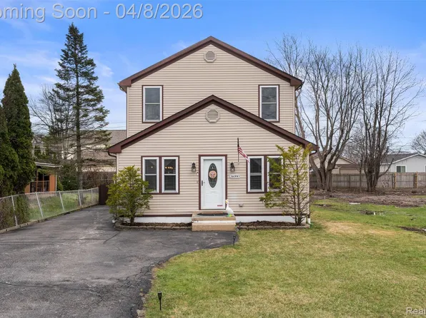 36080 Moravian Dr, Clinton Township, MI 48035