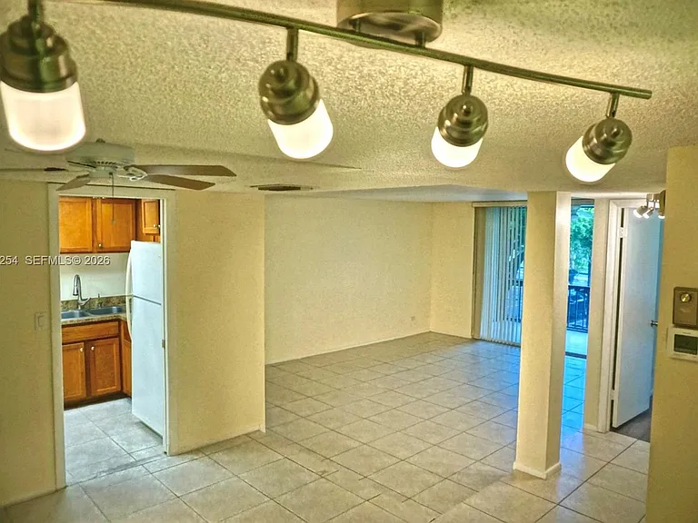 3740 Inverrary Dr #2N — Photo 2