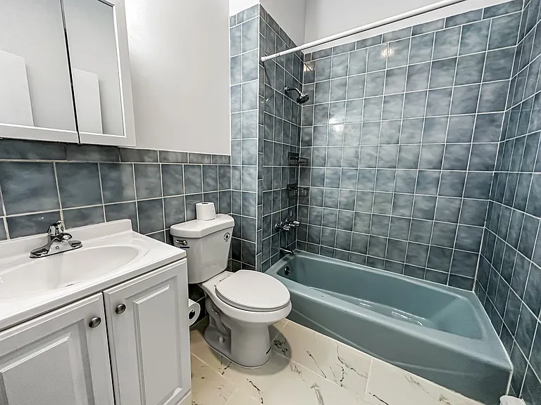 616 Washington St #1 — Photo 12